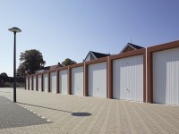 rijen grote garages